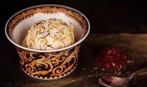 没有人能记住第二名，所以迪拜疯狂地让自己拥有了这么多“世界之最”