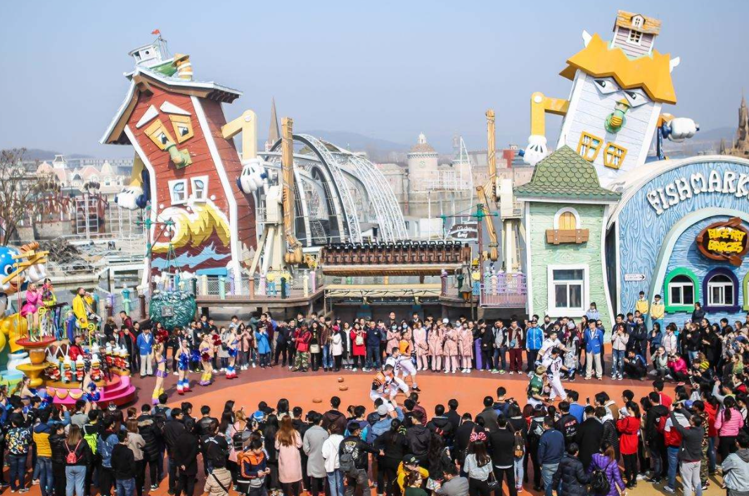 辽宁有一游乐场走红，规模宏大娱乐设施丰富，被誉为东北小迪士尼